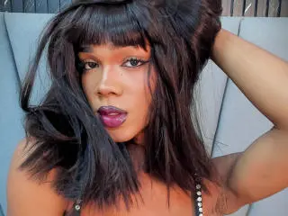 Xlovecam Nude Webcam of NaomiSteward