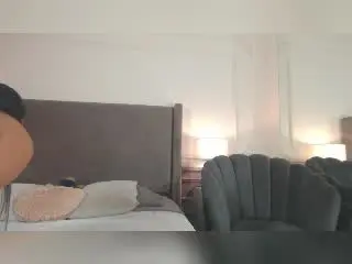 Xlovecam Watch Live Sex Cams of VivienneWest