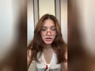 Xlovecam Sex Chat of ElodieGardner