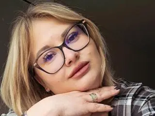 Xlovecam Private Sex Chat of RadaRori