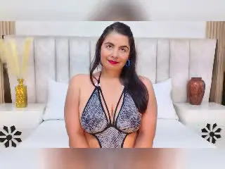 Xlovecam Best Webcam of ScarletRebel