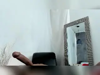 Xlovecam Sex Cam of LailaCastillo