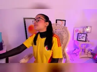 Xlovecam Sex Cam of IrisBlair