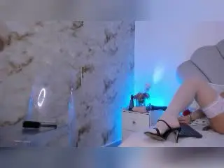 Xlovecam Watch Live Sex Cams of Heyly