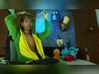 Xlovecam Best Webcam of SkinnyCuteAlyer