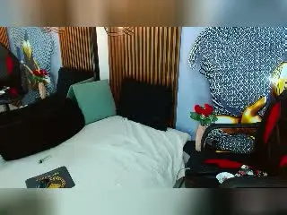 Xlovecam Sex Cam of SkinnyCuteAlyer