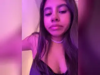 Xlovecam Sex Cam of CelesteMorel