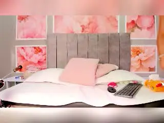 Xlovecam Free Live Porn of ValeryTranss