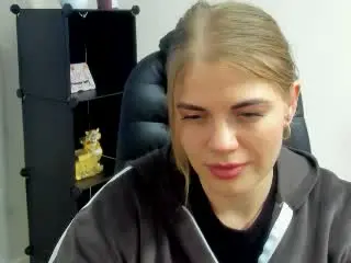 Xlovecam Best Webcam of Pannia