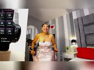 Xlovecam Free Porn Cam of JuliaNewell