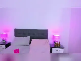 Xlovecam Free Porn Cam of Maddymayer