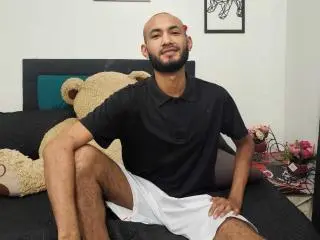 Xlovecam Watch Live Sex Cams of KrilLynnt