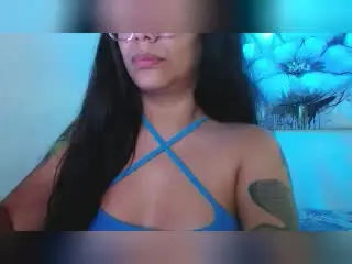 Xlovecam Adult Video Chat of MikeAndLunaa