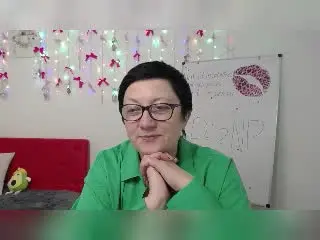 Xlovecam Live Sex Cam of EmilyLlove