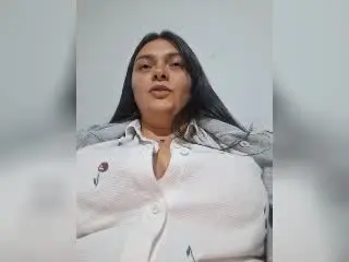 Xlovecam Live Sex Cam of katherinLatin