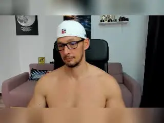 Xlovecam Free Porn Cam of BrutusK