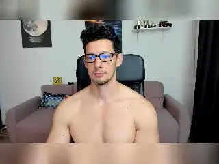 Xlovecam Sex Chat of BrutusK