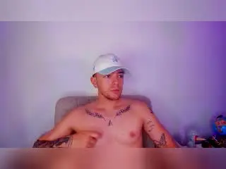 Xlovecam Free Live Porn of JamesColtt