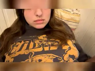 Xlovecam Sex Cam of KarieMestler