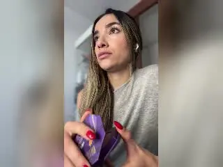 Xlovecam Free Porn Cam of AdharaCooperr