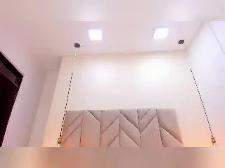 Xlovecam Live Sex Cam of LissyAndrade