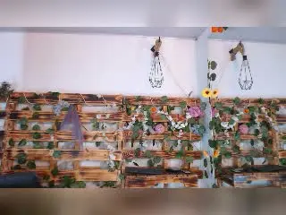 Xlovecam Private Sex Chat of LucieMilner