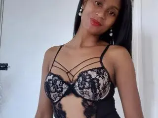 Xlovecam Nude Webcam of PerlaLouisa