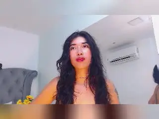 Xlovecam Adult Video Chat of KrystalEvans