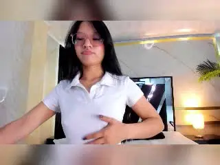 Xlovecam Live Sex of SophieDelaney