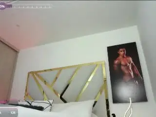 Xlovecam Live Sex of DevinHunter