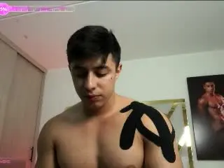 Xlovecam Live Sex of DevinHunter