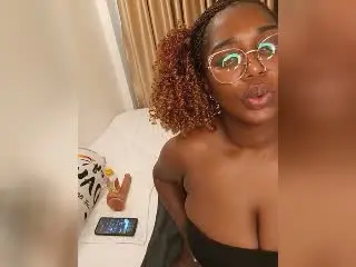 Xlovecam Nude Webcam of KeishaKeith