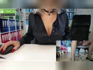 Xlovecam Free Porn Cam of PassionateBlonde