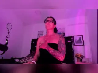 Xlovecam Free Porn Cam of ZarayFeet