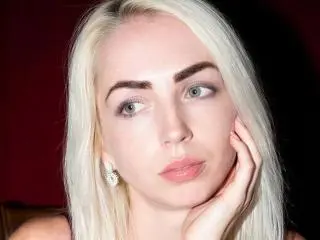 Xlovecam Watch Live Sex Cams of BagiraNoa