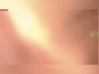 Xlovecam Free Porn Cam of LunaRundlett