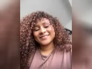 Xlovecam Nude Webcam of SofiaPassionne
