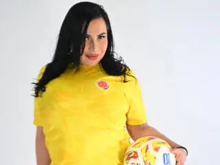 Xlovecam Watch Live Sex Cams of NahomiRosse