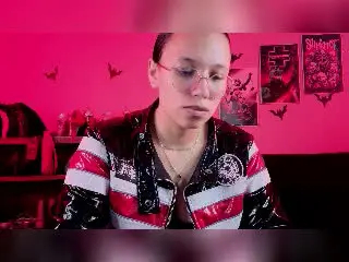 Xlovecam Free Live Porn of LilithDeveraux