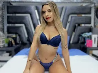 Xlovecam Watch Live Sex Cams of CloeRouss
