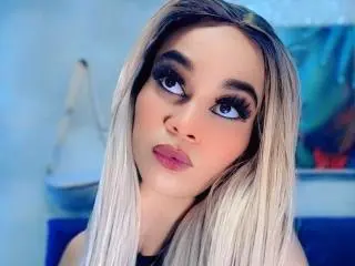 Xlovecam Live Porn of KateHadid