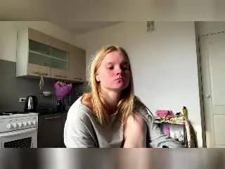 Xlovecam Live Sex Cam of YaekoBordges